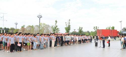汽车工程学院631名学子赴奇瑞开启工学交替之旅