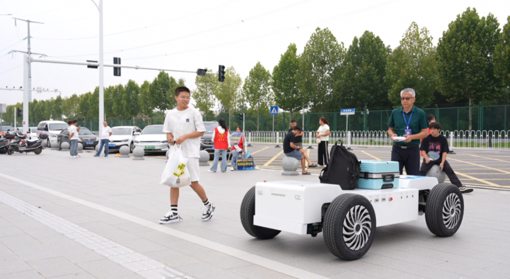 岳阳现代服务职业学院汽车工程学院：科技迎新显特色 专业魅力引新程